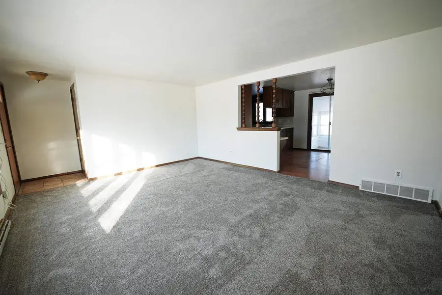 530 LORRAINE LANE, Green Bay, WI 54311 - Image #3