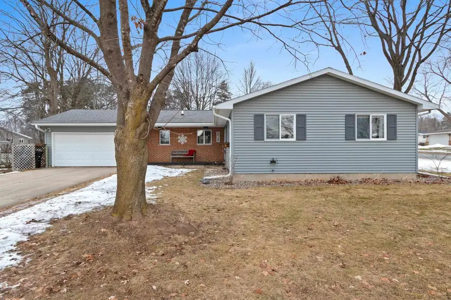 828 E ROBIN LANE, Shawano, WI 54166 - Image #3