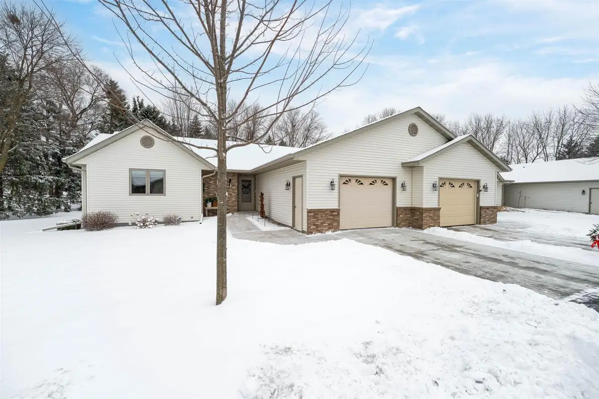 24 RIVERSIDE COURT, Fond Du Lac, WI 54935 - Image #1