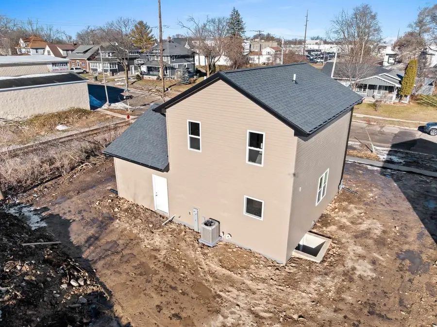 427 SCOTT STREET, Ripon, WI 54971 - Image #2