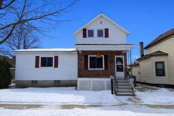 911 CARNEY BOULEVARD, Marinette, WI 54143