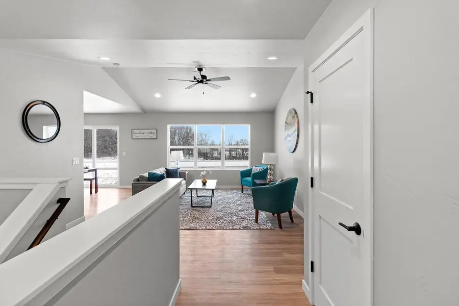 553 HORTON TERRACE, Hortonville, WI 54944 - #2