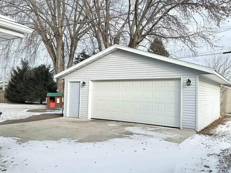 71 S SALLIE AVENUE, Fond Du Lac, WI 54935 - Image #2