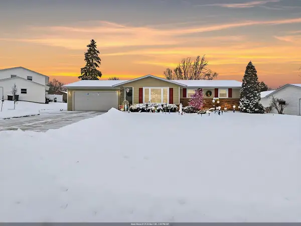 3060 HOLLAND ROAD, Green Bay, WI 54313