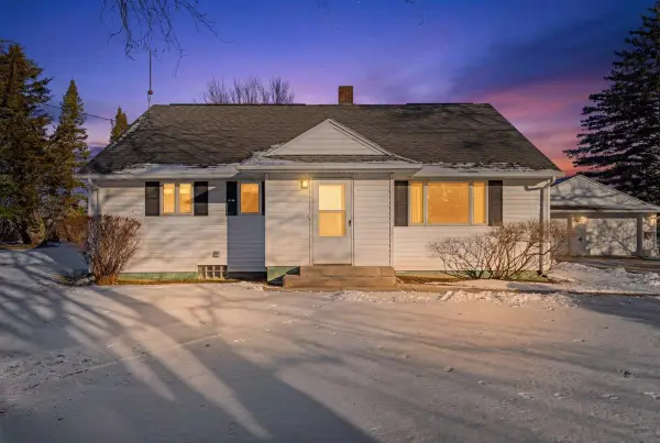 E5934 STATE RD 54, Algoma, WI 54201