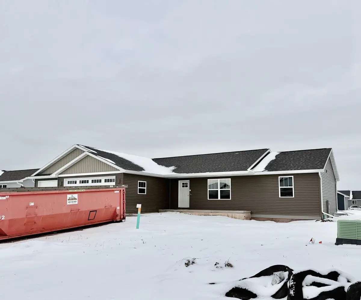 2040 RED FOX LANE, Kaukauna, WI 54130 - Image #1