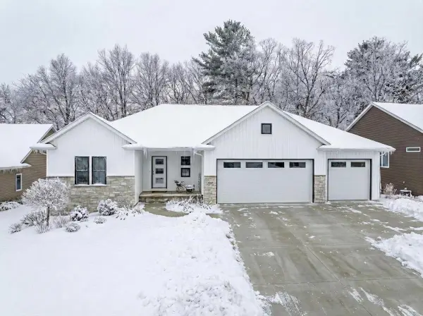 3347 LARGO RIDGE DRIVE, Green Bay, WI 54311