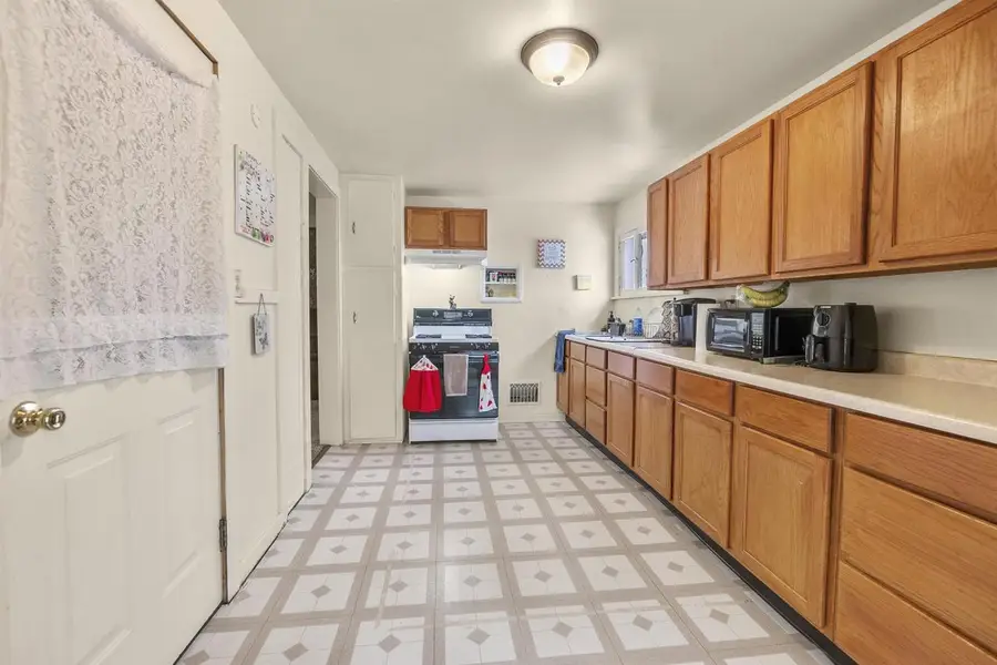 94 E 12TH STREET, Fond Du Lac, WI 54935 - Image #3