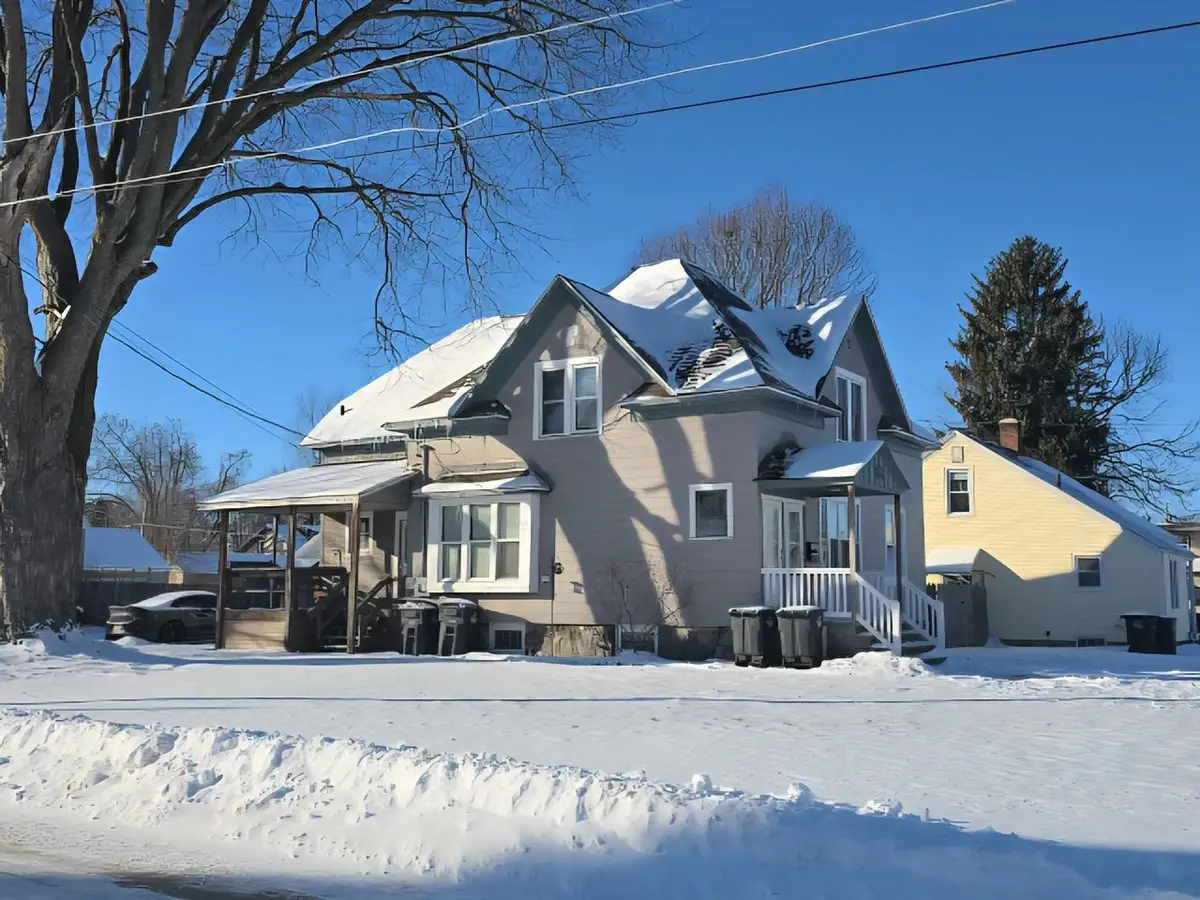 516 E RANDALL STREET, Shawano, WI 54166 - Image #1