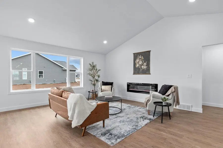 W5621 TONYS WAY, Appleton, WI 54915 - #3