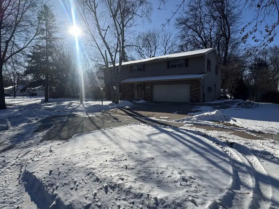816 RIDGEWAY BOULEVARD, De Pere, WI 54115 - Image #2