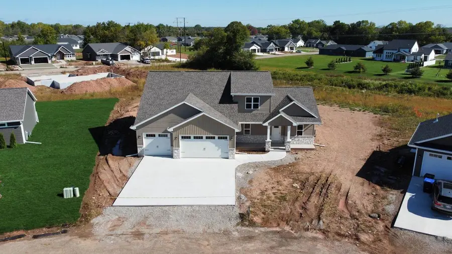 1762 LOYAL DRIVE, Neenah, WI 54956 - Image #2