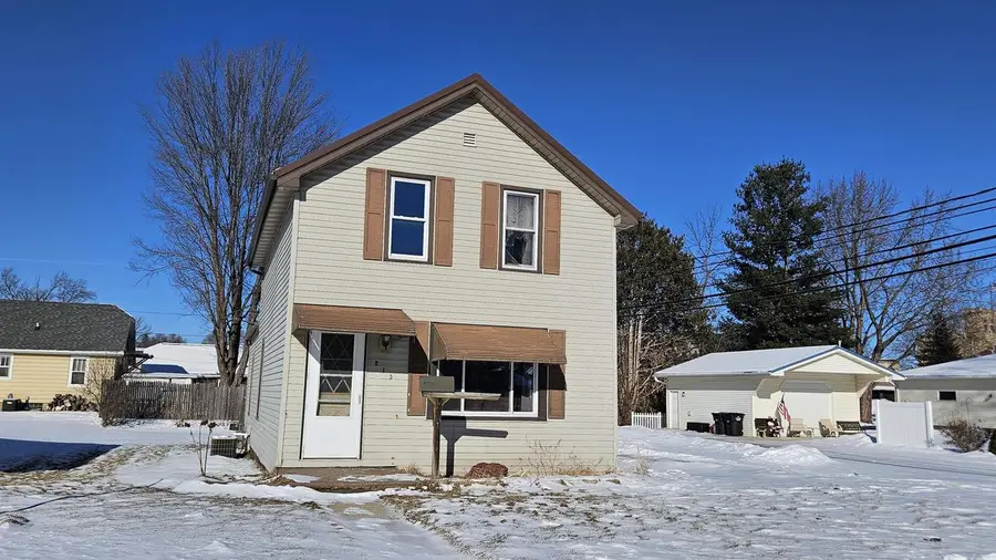213 W WESCOTT AVENUE, Shawano, WI 54166 - Image #2