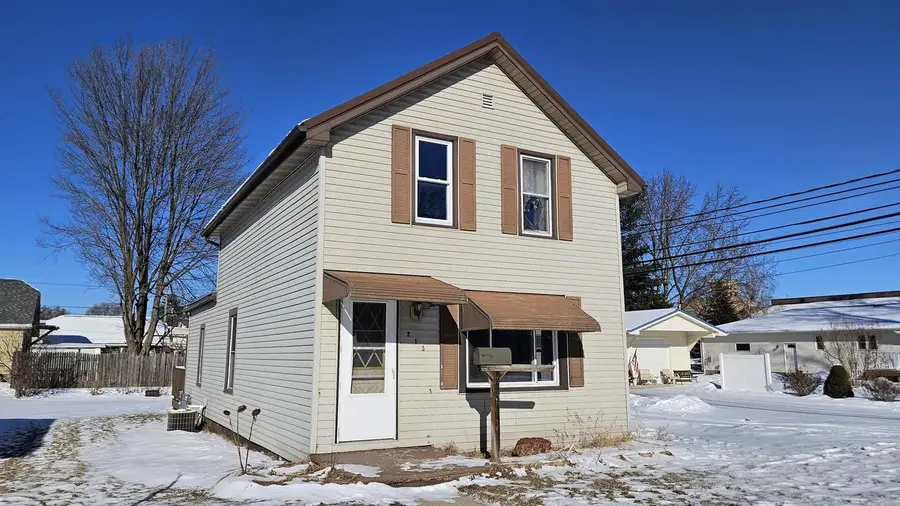 213 W WESCOTT AVENUE, Shawano, WI 54166 - Image #3