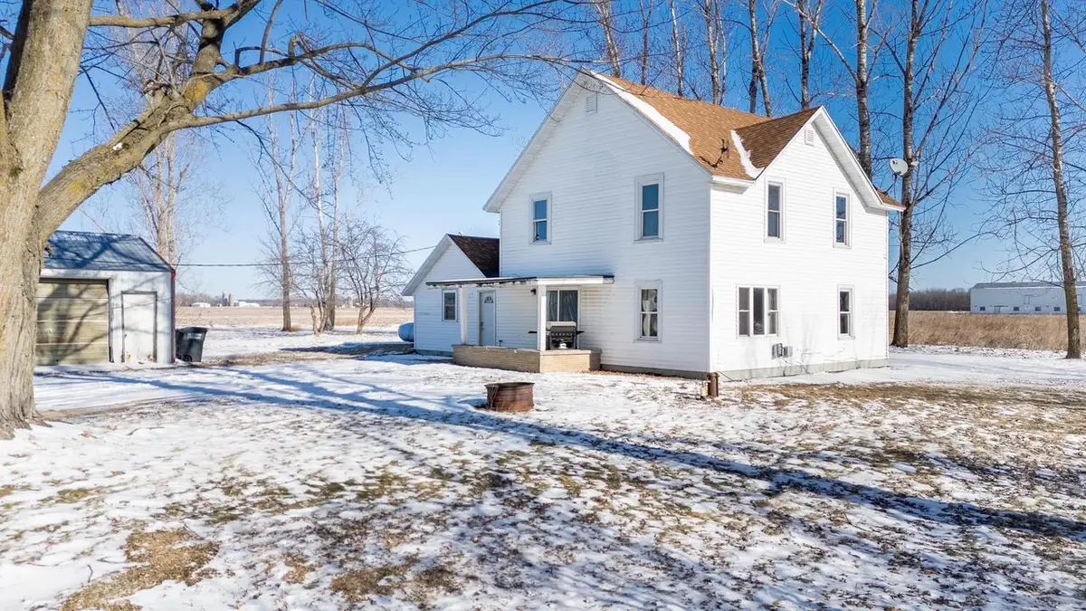 W9356 STATE ROAD 76, New London, WI 54961 - Image #1
