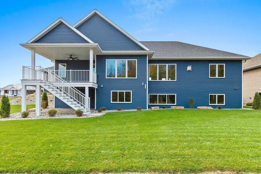 2534 N STELLITA CIRCLE, De Pere, WI 54115 - Image #2