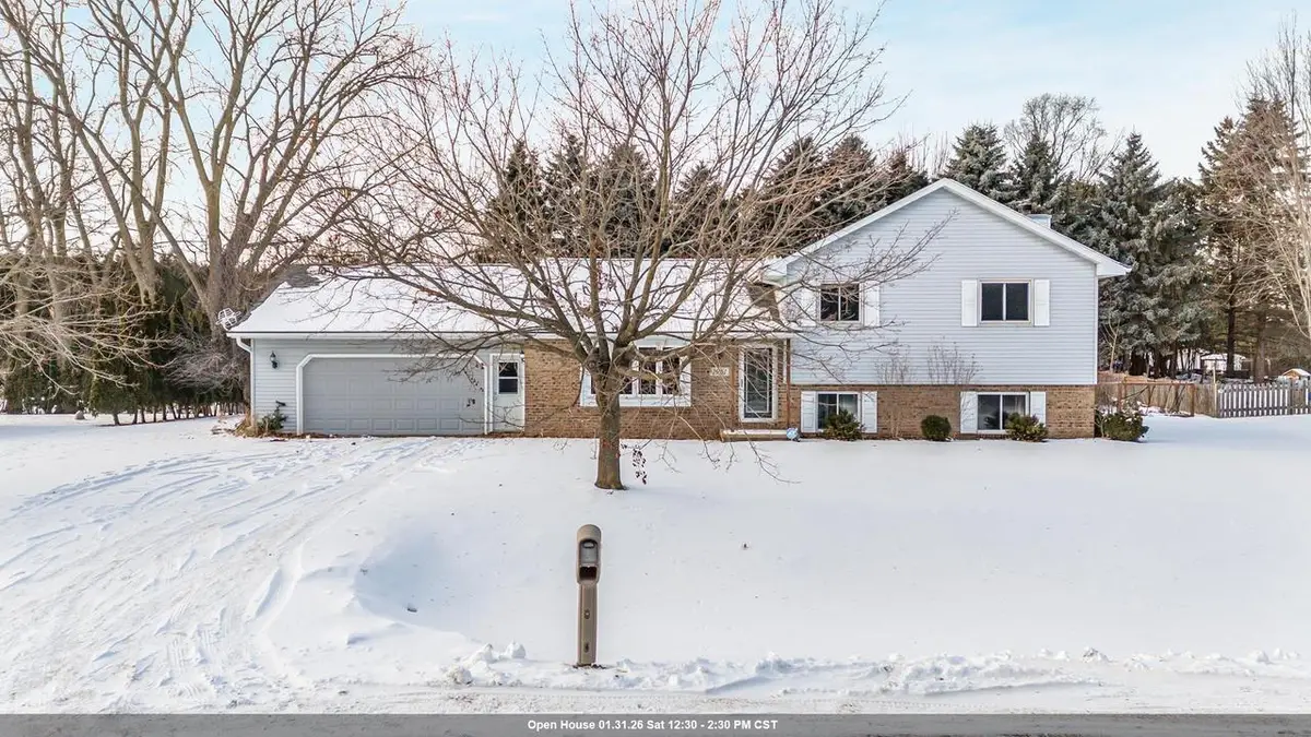 1951 AMY JO DRIVE, Oshkosh, WI 54904 - Image #1