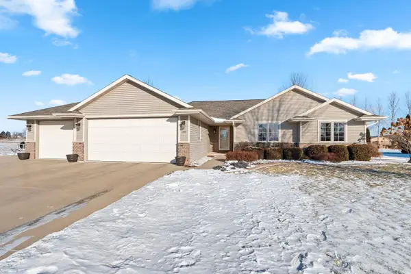 1972 SINCLAIR DRIVE, De Pere, WI 54115