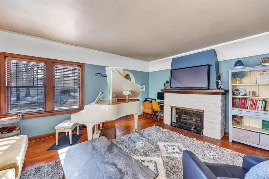 125 E ALLOUEZ AVENUE, Green Bay, WI 54301 - Image #3