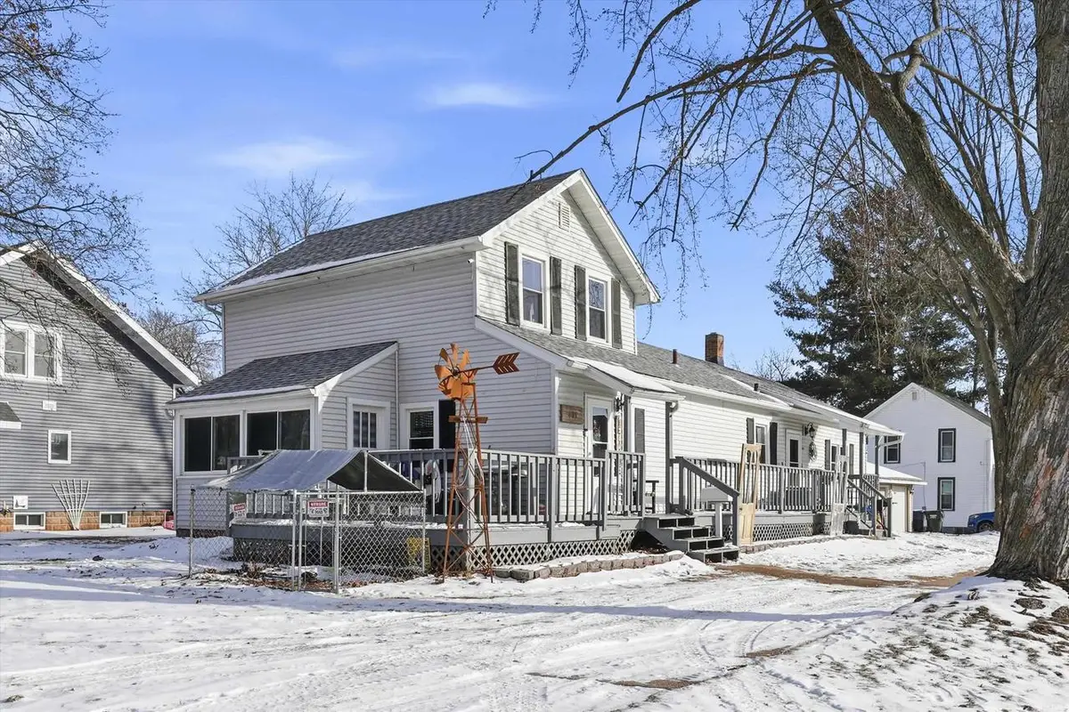 405 E PINE STREET, New London, WI 54961 - Image #1