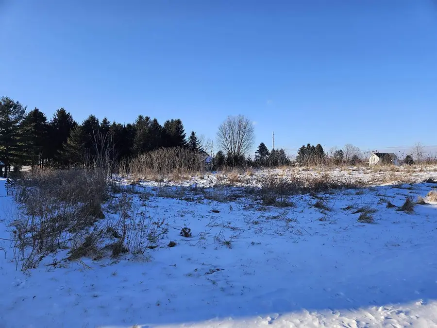 2705 NORTHPOINT DRIVE, New London, WI 54961 - Image #3