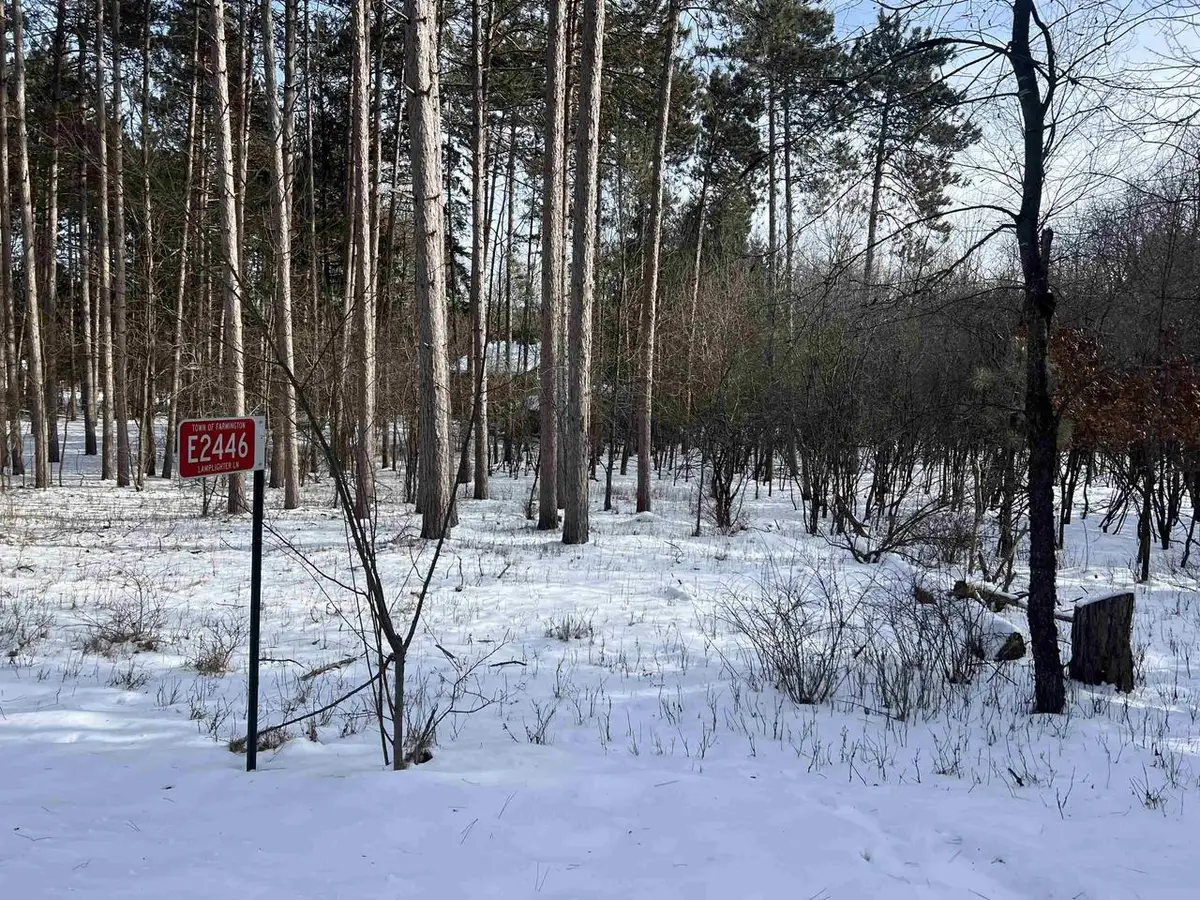 E2446 E LAMPLIGHTER LANE, Waupaca, WI 54981 - Image #1