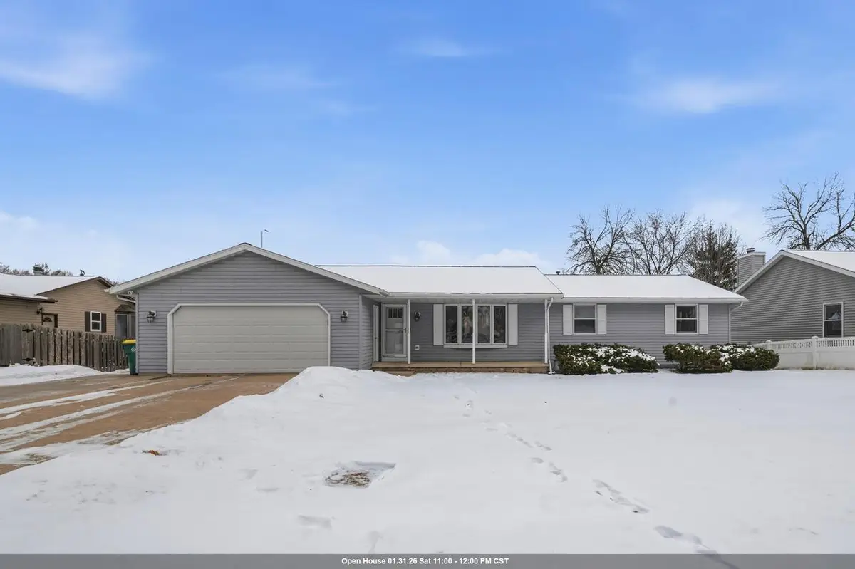 1901 BEECH TREE DRIVE, Green Bay, WI 54304 - Image #1