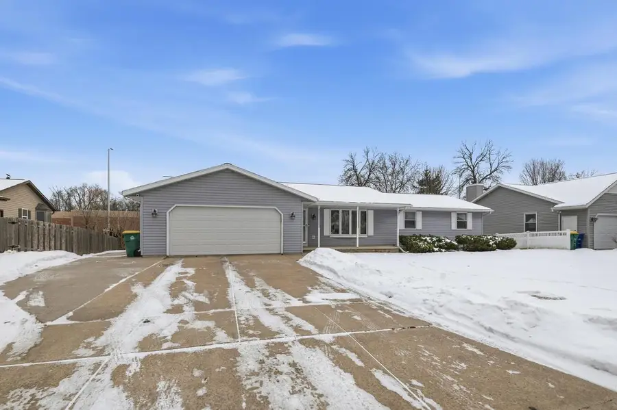 1901 BEECH TREE DRIVE, Green Bay, WI 54304 - Image #2