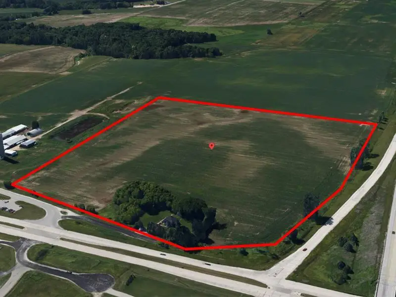 5813 MICHIGAN AVENUE, Manitowoc, WI 54220 - #2