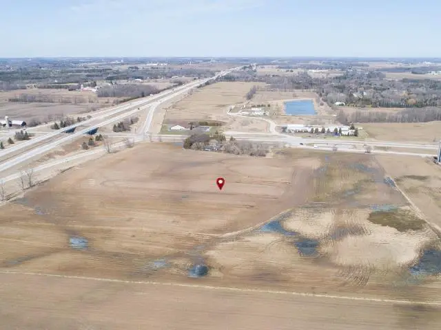 5813 MICHIGAN AVENUE, Manitowoc, WI 54220 - #3