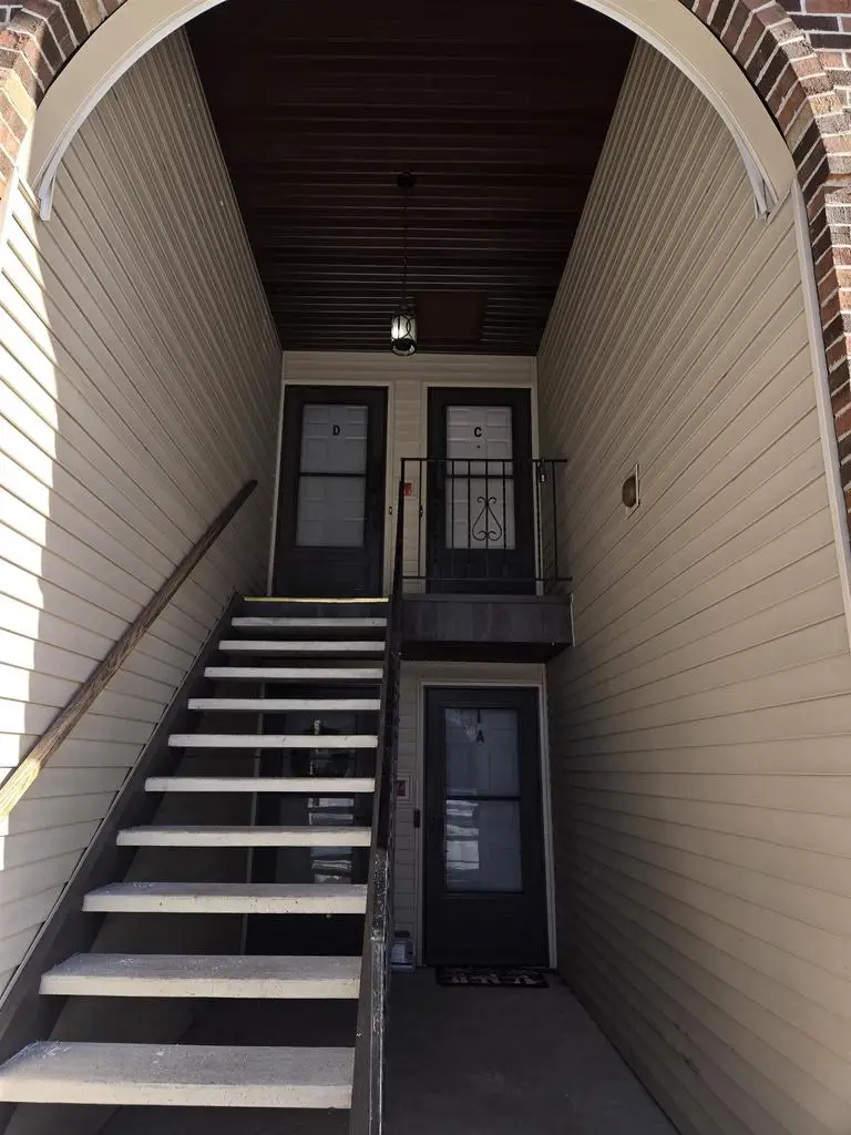 1755 MARICOPA DRIVE, Oshkosh, WI 54904 - Image #2