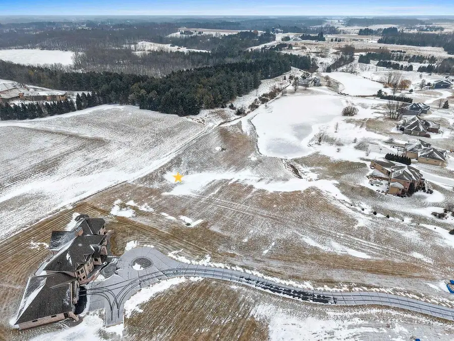 SILVERIDGE DRIVE, Manitowoc, WI 54220 - #2