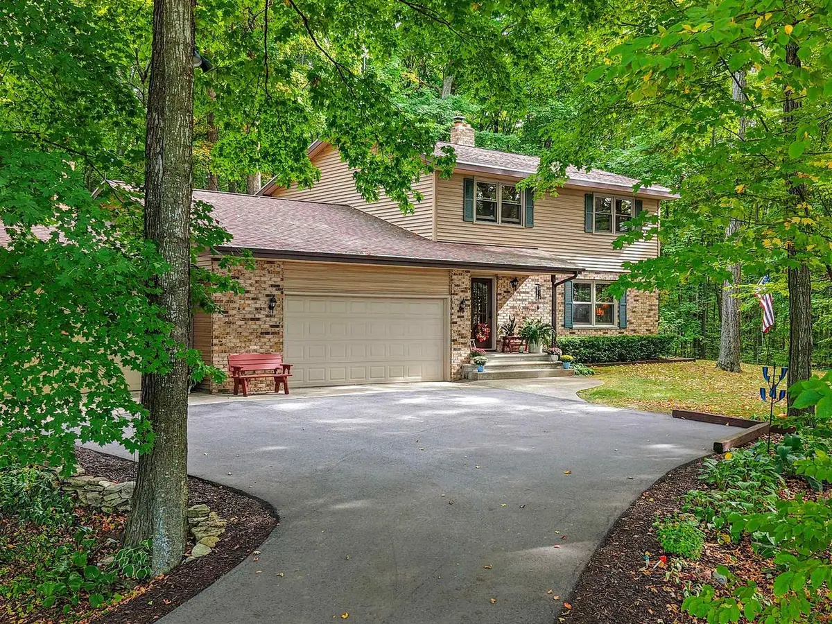 5495 N MAPLE HEIGHTS CIRCLE, Sturgeon Bay, WI 54235 - Image #1