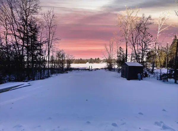 6360 WAYFARING LANE, Oconto, WI 54153