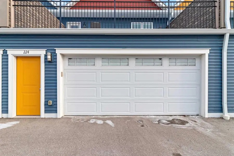 224 S JACKSON STREET, Green Bay, WI 54301 - Image #2