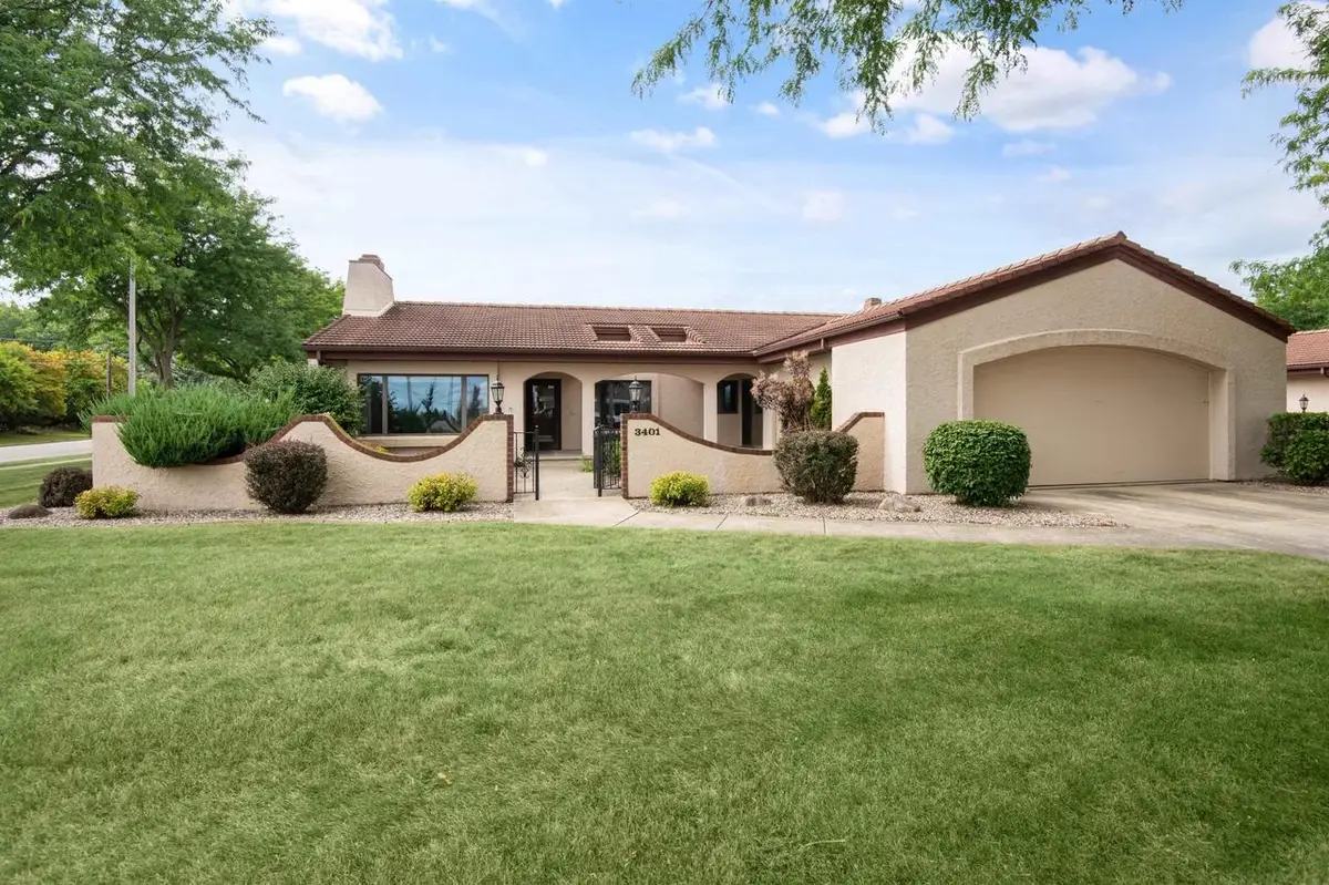 3401 N FIESTA DRIVE, Appleton, WI 54911 - #1