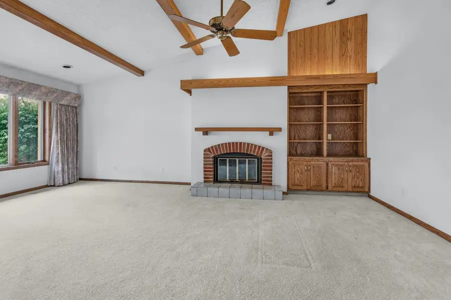 3401 N FIESTA DRIVE, Appleton, WI 54911 - #3