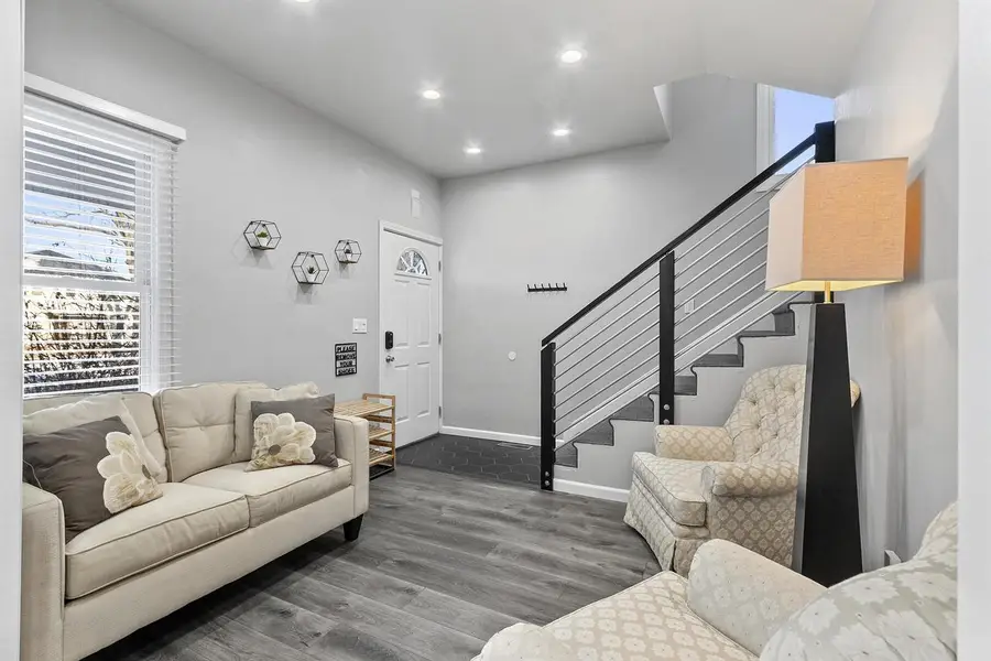 337 S QUINCY STREET, Green Bay, WI 54301 - Image #2