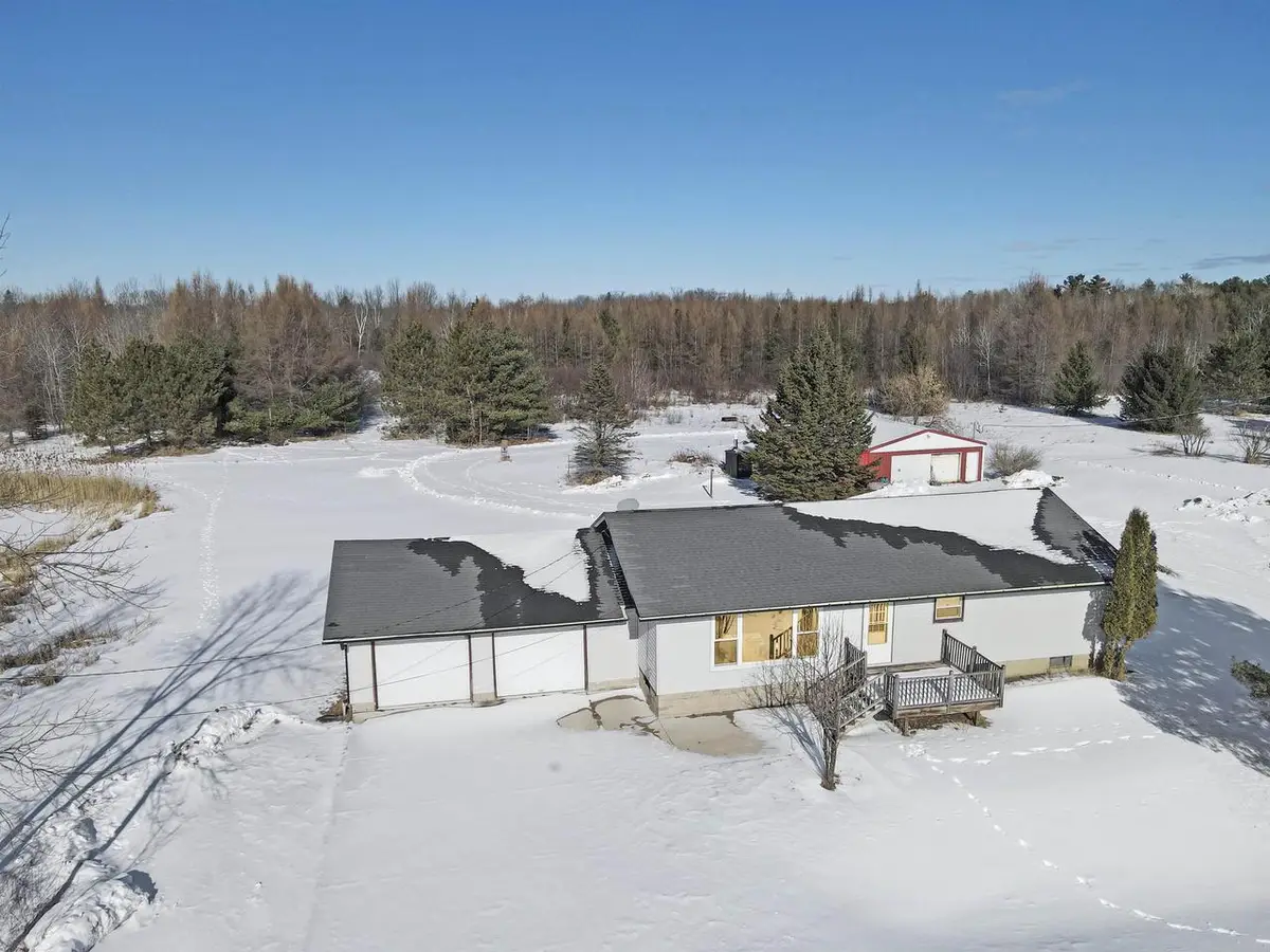 W6970 3.5 ROAD, Menominee, MI 49858 - Image #1