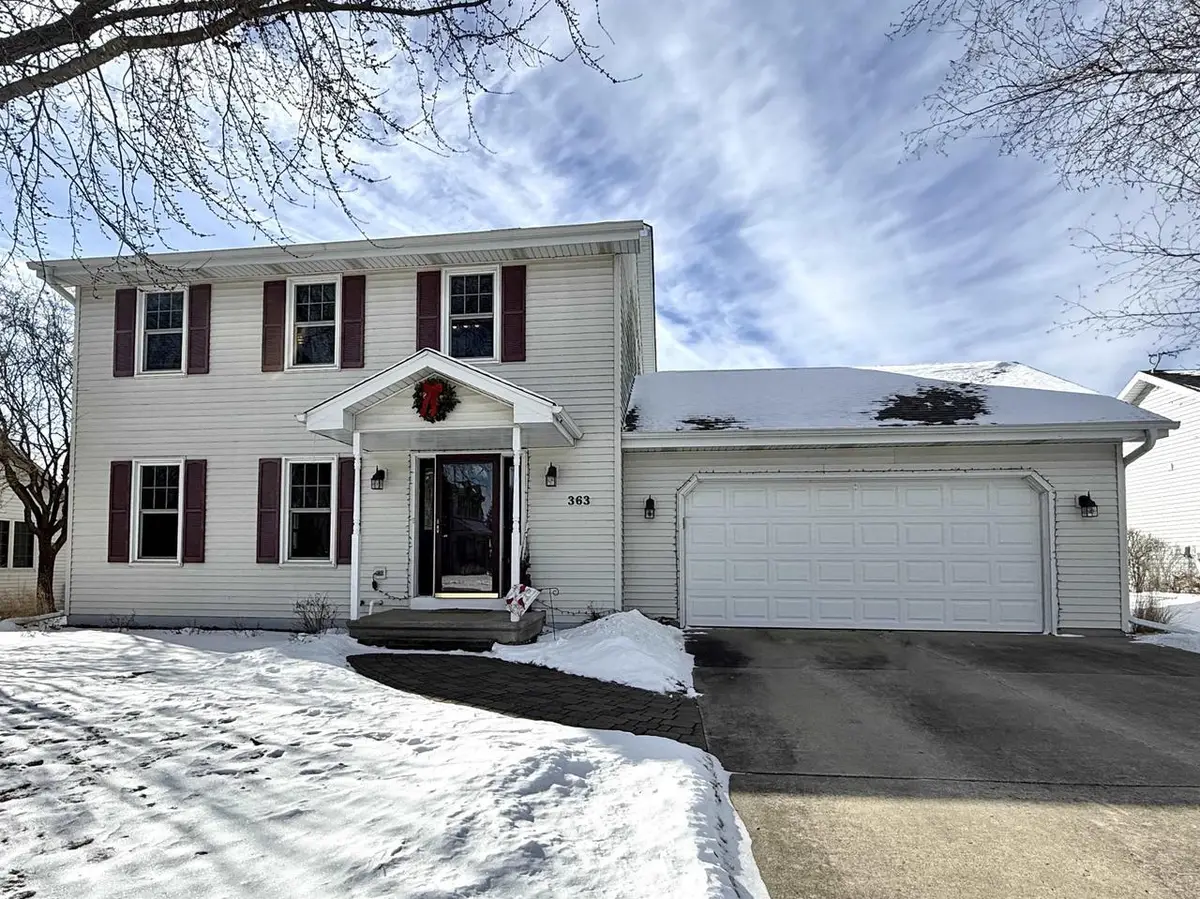 363 SUNNYBROOK DRIVE, Oshkosh, WI 54904 - #1