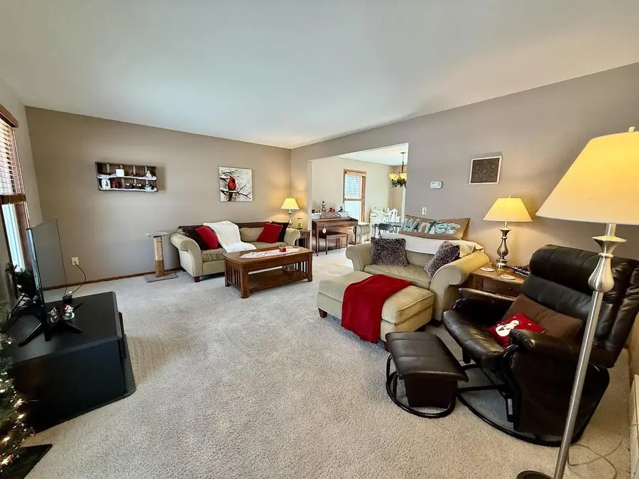 363 SUNNYBROOK DRIVE, Oshkosh, WI 54904 - #2