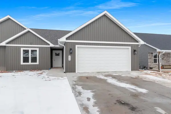 210 CLUBHOUSE LANE, Kimberly, WI 54913