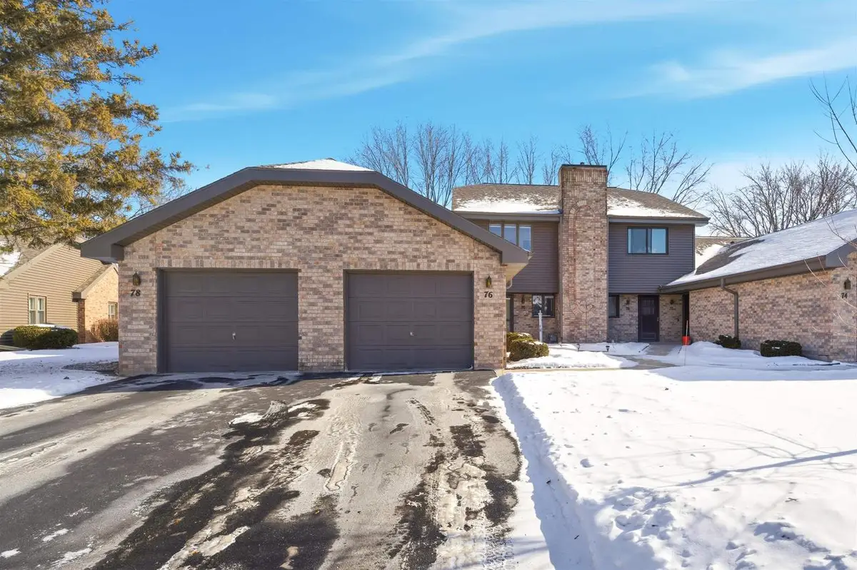 76 SPENCER COURT, Appleton, WI 54914 - #1