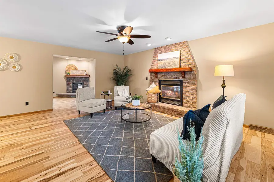 1150 LAAGER LANE, Oshkosh, WI 54902 - #2