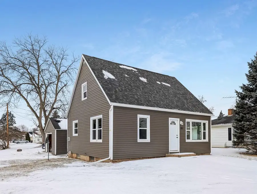 181 S WASHINGTON STREET, Berlin, WI 54923 - #2