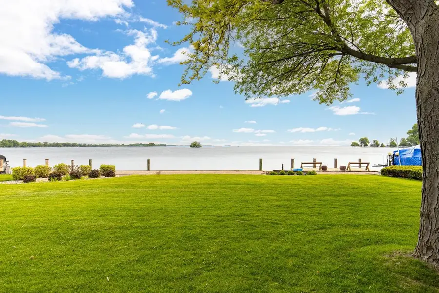 2136 WHITE SWAN DRIVE, Oshkosh, WI 54901 - #3