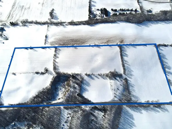 HILLCREST DRIVE, Plymouth, WI 53073