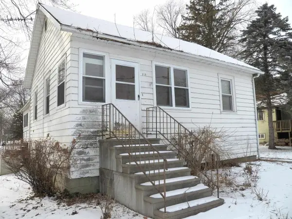 615 MICHIGAN AVENUE, Oconto, WI 54153