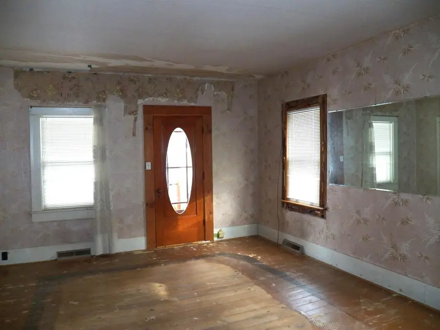 615 MICHIGAN AVENUE, Oconto, WI 54153 - Image #3