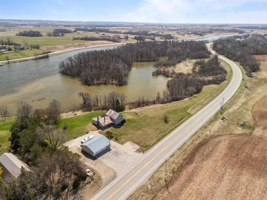 3829 LOST DAUPHIN ROAD, De Pere, WI 54115 - #2